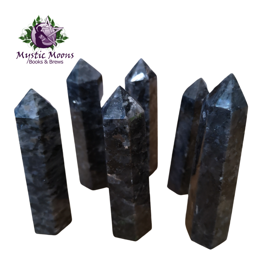 Larvikite Points